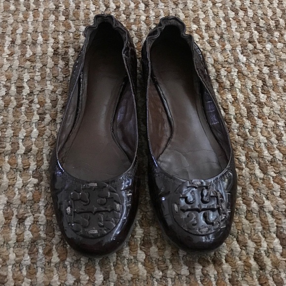 Tory Burch Reva crocs embossed patent leather flat - Picture 3 of 15